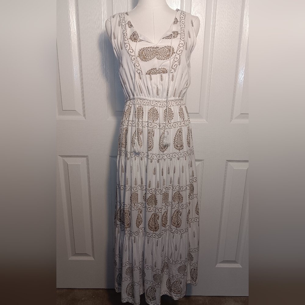 Lapogee Bohemian Style Maxi Dress With Burnt Gold/ Brown Paisely Print